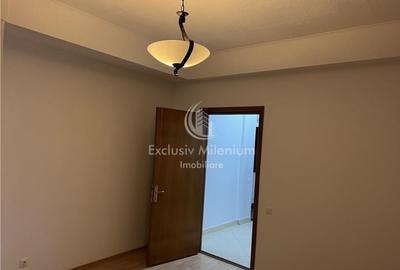 Birouri Piata Romana / Dacia 5 camere - 6
