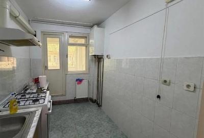 Apartament cu 2 camere decomandat în Tătărași