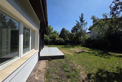 Vila cu piscina - Pipera - 5 camere - 3 bai - 218mp - 900mp teren - 36