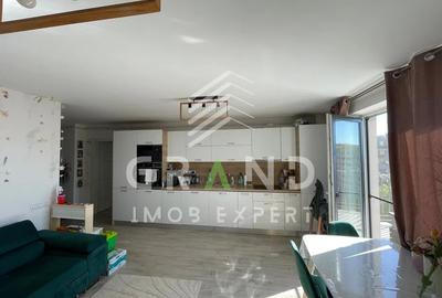 Apartament cu 3 camere semidecomandat, mobilat în Dâmbul Rotund