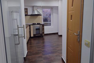 Apartament 4 camere | Libertății | Parc Izvor |  Metrou Izvor  5' - 10