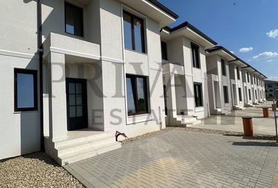 Casă cu 3 camere în Giroc