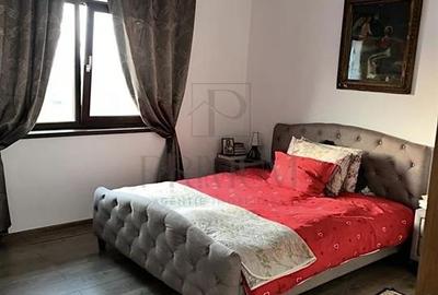 GIROC - 3 Camere - Etaj 1 - Pod cu intrare din apartament - 4