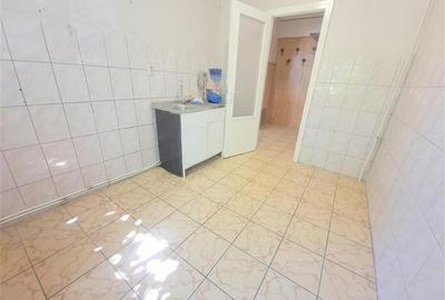 3 camere, etaj 2, aproape de centru – un apartament spatios si luminos, zona foa - 8