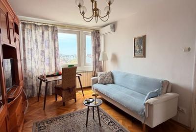 Apartament cu 2 camere decomandat, mobilat în Ultracentral
