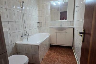 4 camere,modern, centrala, intre metrou Lujerului si Gorjului, strada Dezrobirii - 28