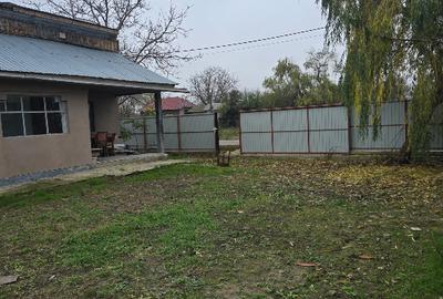Casă de vânzare – Axintele, județul Ialomița 65 m² | Teren 900 m² | Parter - 16