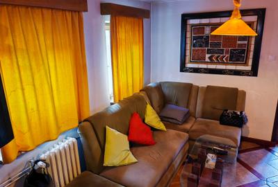 Casa 5 camere pozitie deosebita RASNOV - 2