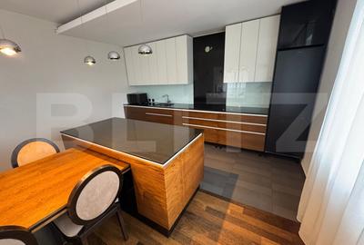 Apartament cu 3 camere semidecomandat, mobilat în Andrei Mureșanu