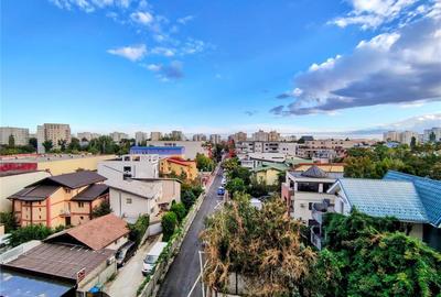 Apartament cu 2 camere decomandat în Titan