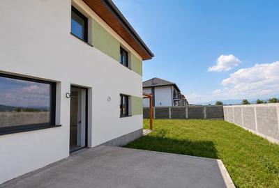 Casă individuală nouă , 497 mp teren , Cristian , Comision 0% - 4