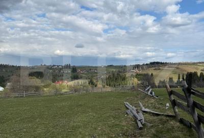 Teren Construcții intravilan de 1716 mp, în Mărișel