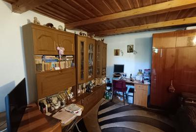 Casă individuală cu 3 camere în Tomești