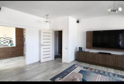 Apartament cu 4 camere decomandat, mobilat în 1 Mai