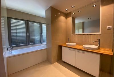 Amazing 3 bedroom apartment with lake view in residential compound - 11