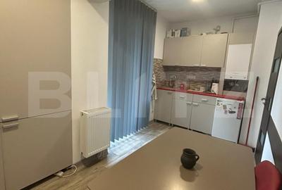 Apartament cu 3 camere decomandat, mobilat în Tudor