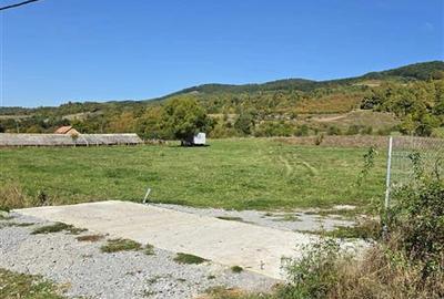 Teren intravilan - Sovata - Capeti - zona in plina expansiune imobiliara - 1