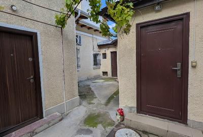 Popa Nan, 2 camere, curte proprie - 6