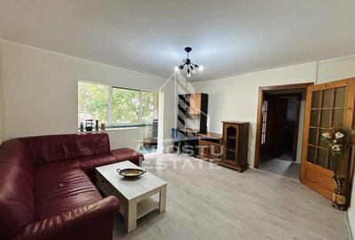 Apartament cu 3 camere semidecomandat în Complex Studențesc