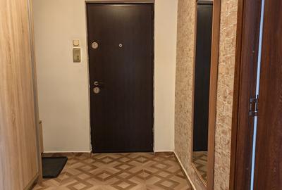 Apartament cu 2 camere, structura circulara zona 1 Decembrie - 2