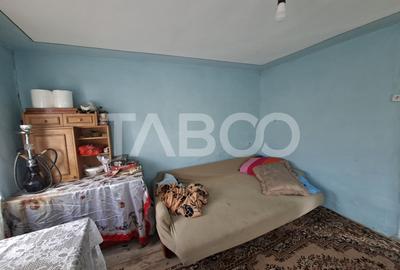Casa individuala de vanzare in Poplaca -acces auto si strada asfaltata - 9