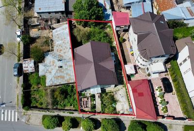 Casă individuală cu 6 camere în Central