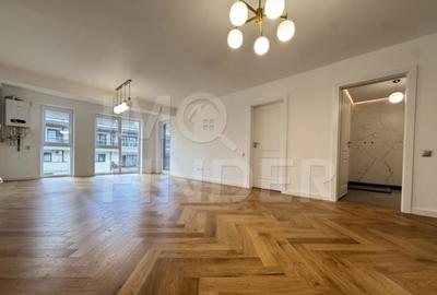 Apartament cu 2 camere semidecomandat în Sopor