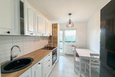 Apartament cu 2 camere decomandat în Zorilor