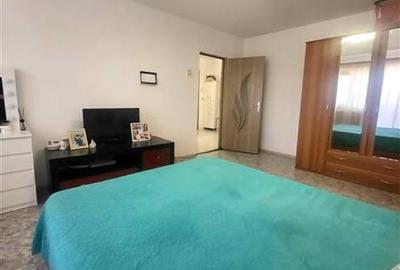 Apartament 2 Camere, Decomandat, etaj 2 din 3 - 10