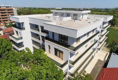 Apartament cu 4 camere decomandat în Băneasa