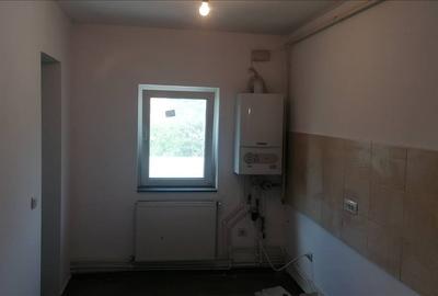 Apartament cu doua camere situat in zona centrala a mun. Focsani. - 6