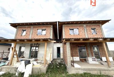 Duplex cu 4 camere în Sânandrei