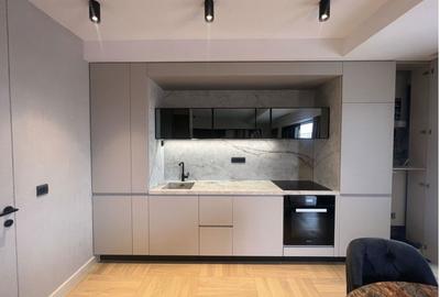 Apartament cu 3 camere decomandat în Herăstrău
