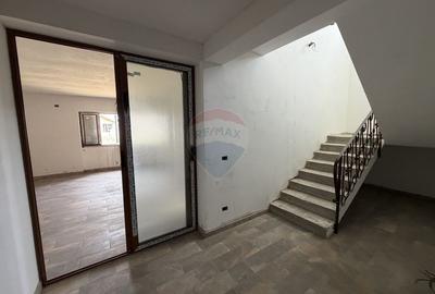 Casă / Vilă de vânzare intrare Lamotesti - 16
