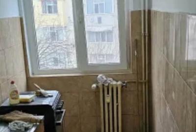 Apartament cu 2 camere semidecomandat în Inel II