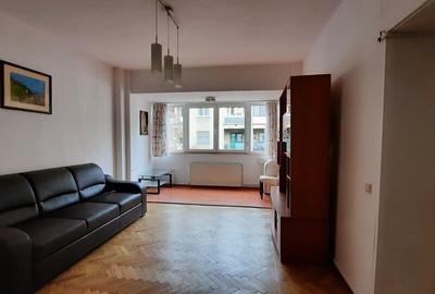 Apartament cu 2 camere decomandat, mobilat în Cișmigiu