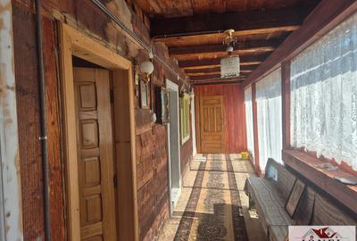 Vanzare casa in Muntii Apuseni - 2