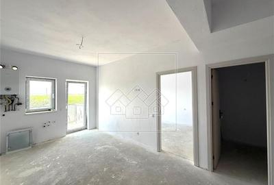 Apartament cu 4 camere decomandat în Turnișor