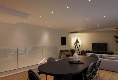 Duplex Exclusivist în One Charles de Gaulle | O Oportunitate Unică - 4