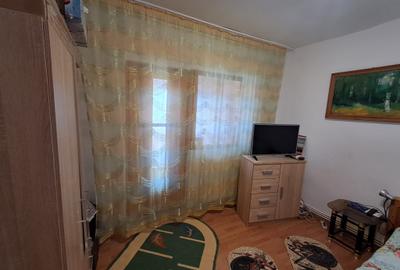 Apartament 2 camere Zona Opc - Strada Lupeni - etaj 3/4 - 54 mp - 8