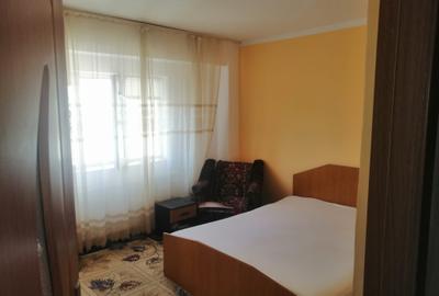 3 camere, mobilat și utilat - 7