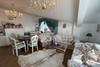 Apartament cu 3 camere decomandat, mobilat în Central
