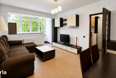 Apartament cu 2 camere decomandat, mobilat în P-ța Victoriei