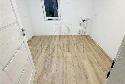 Apartament cu 3 camere decomandat în Dâmbovița