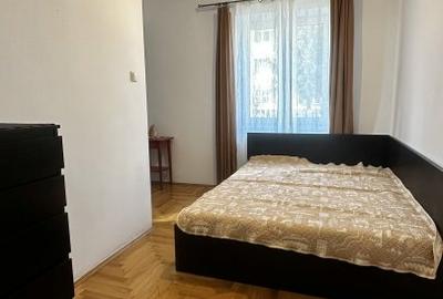 Apartament in casa cu 2 camere ,beci si curte pe Strada Titulescu ,zona Afi - 5