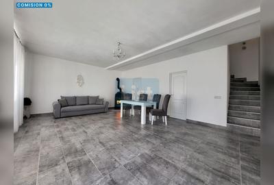 Casă individuală cu 3 camere în Dumbrăvița