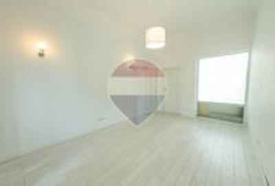 Apartament de inchiriat, 137 mp, central, curte proprie - 18