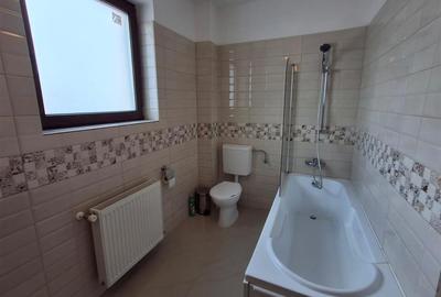 Apartament 3 camere decomandat 2 bai parcare Sura Mare - 5