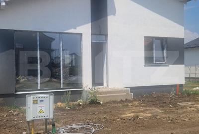 Casa cu toate utilitatiile, 4 camere, 2 bai, 470 m teren - Sanpetru Finalizata - 3
