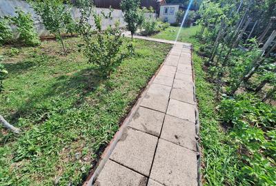 Teren agricol intravilan de 437 mp, în Florești